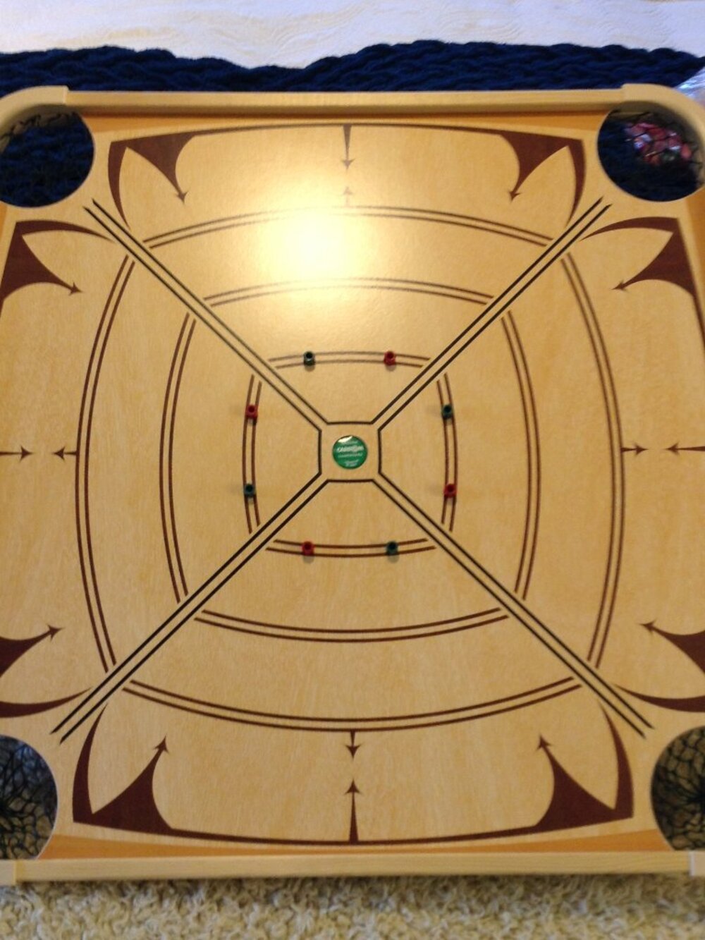 NWOT Carrom Combo Game Board, Reversible Decor Collegiate Frat House Game Room - Picture 4 of 8
